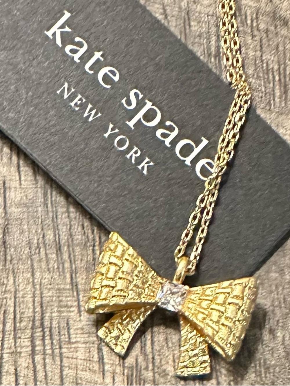 New Kate Spade New York Wrapped In A Bow Mini Pendant Necklace in Gold with Tag